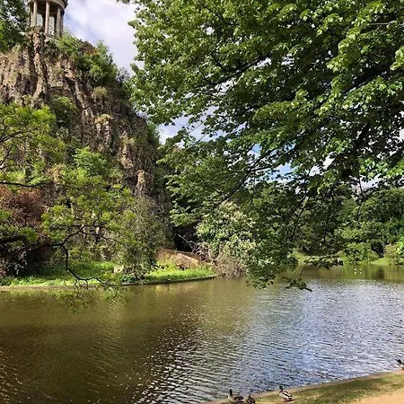 Apartment Notre Vue Sur Les Buttes Chaumont Paris