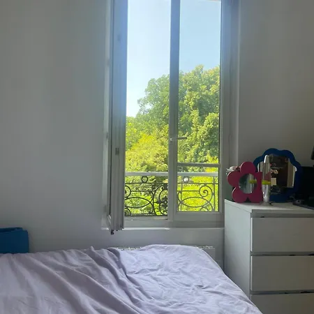 Apartment Notre Vue Sur Les Buttes Chaumont *