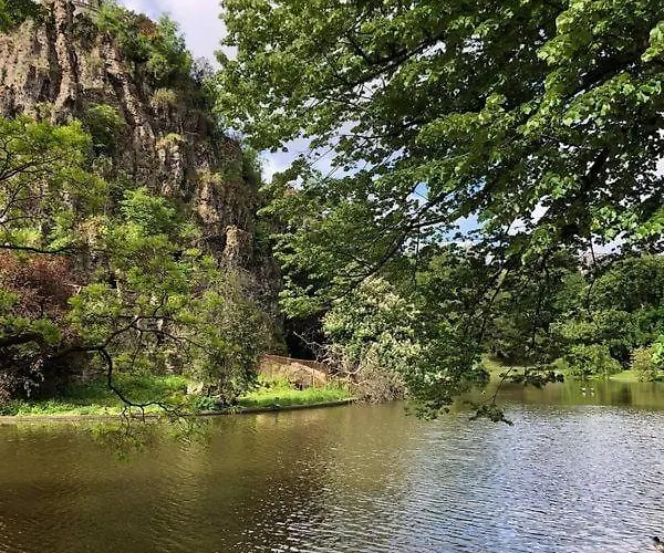 Apartmán Notre Vue Sur Les Buttes Chaumont Paříž
